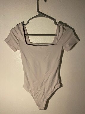 Babaton Contour Tank Bodysuit Square Neck Cream Size XS Thong